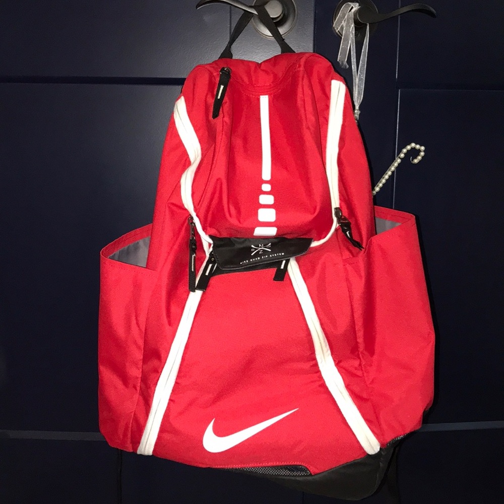 Nike Quad ZIP Backback